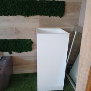 Lavabo freestending a colonna quadratro bianco opaco